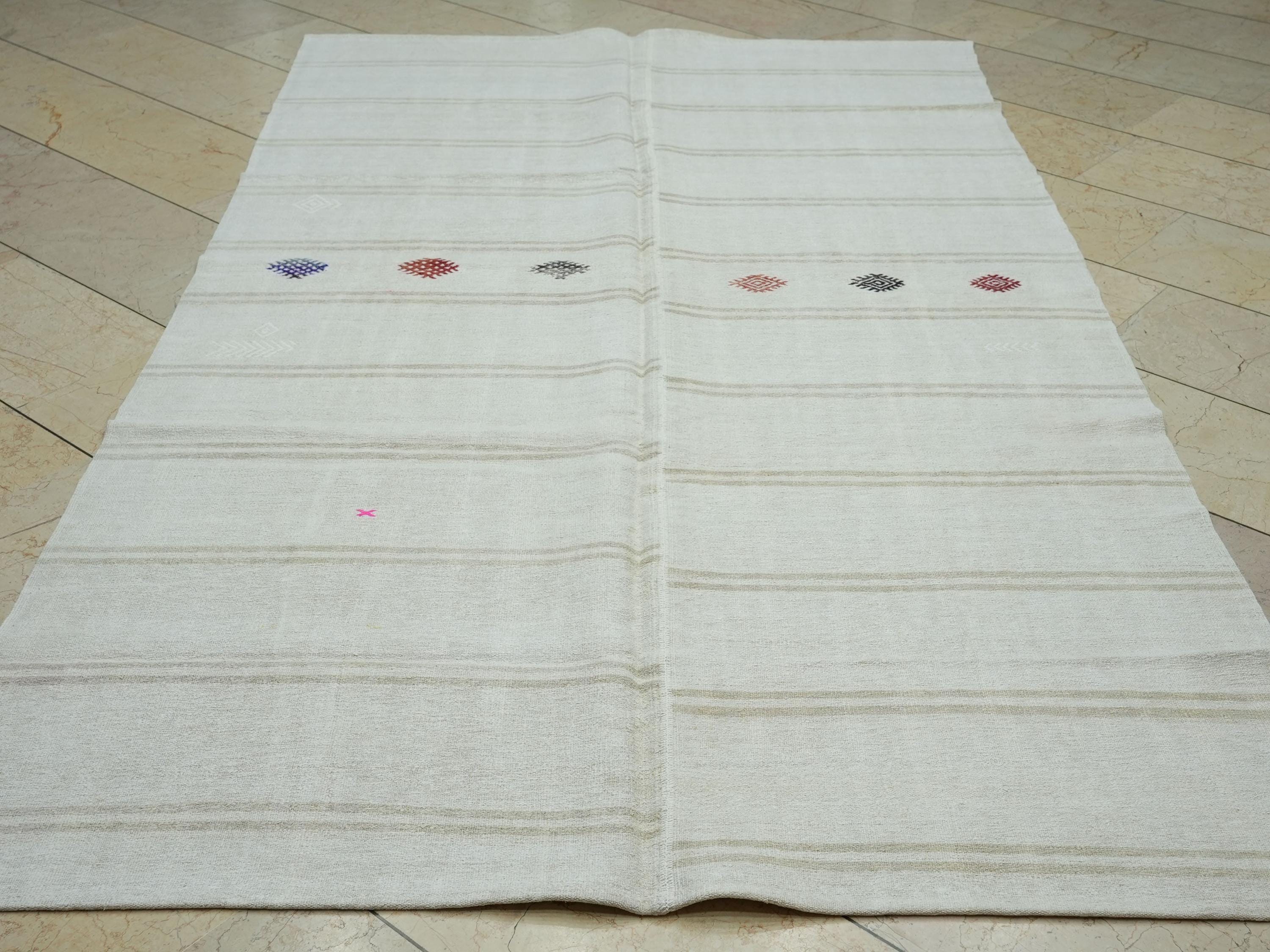 Minimalist Stripe Vintage Hemp Kilim Rug: Turkish Flat Woven Rugs, 5,2x8,8 Ft.