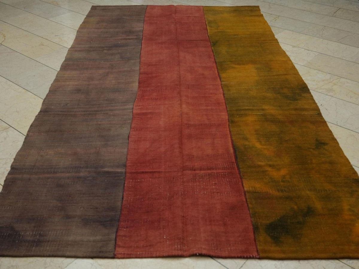 Old Handwoven Turkish Kilim Rug: Green,Red,Purple Antique Wool Rugs, 5,9"x10,7" Feet.