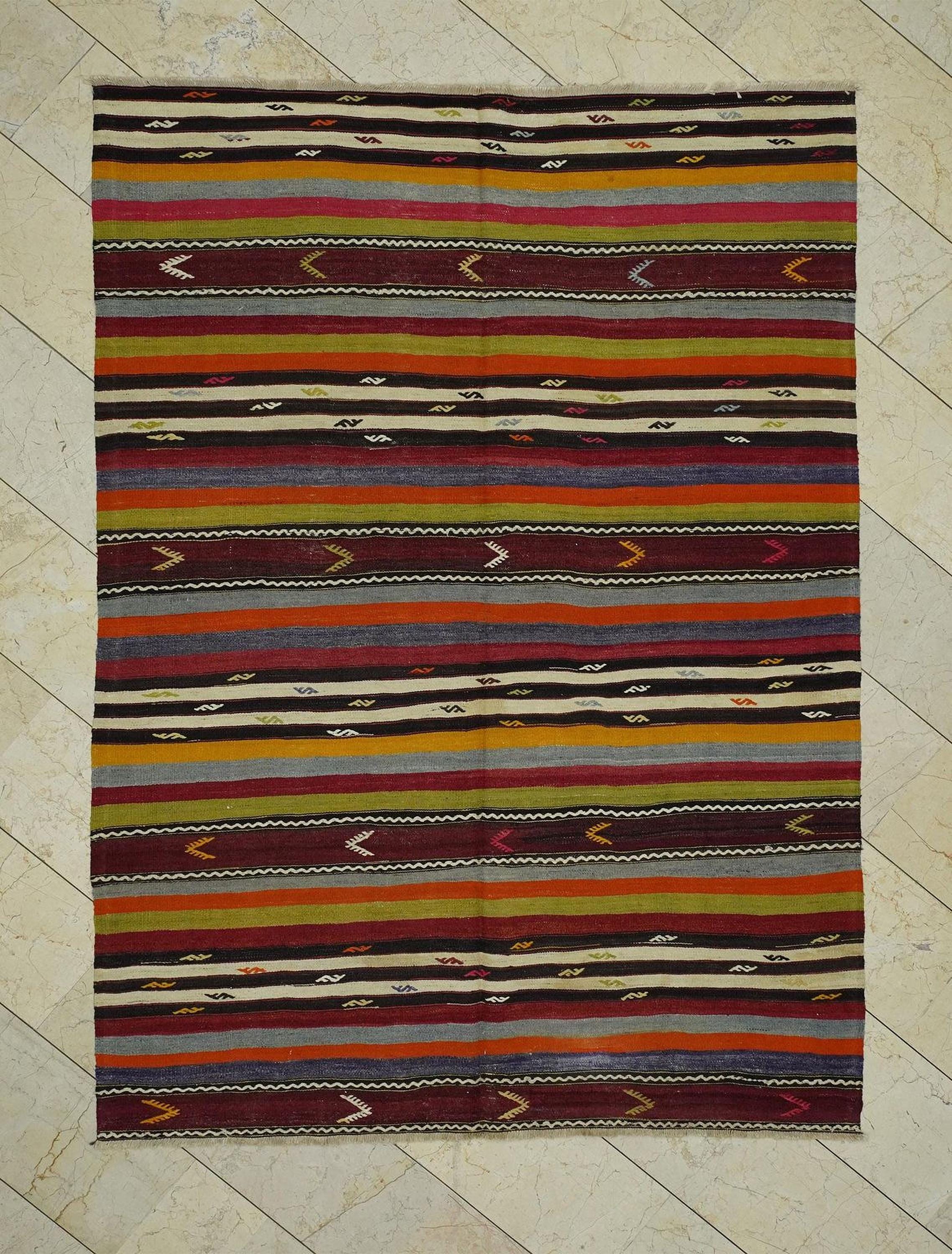 Striped Turkish Kilim Rug: Vintage Flat Weave Wool Rugs, 5.9"x8" Feet.