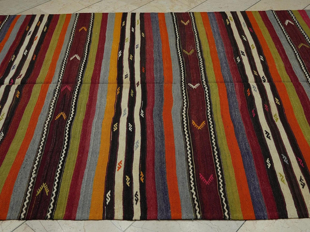 Striped Turkish Kilim Rug: Vintage Flat Weave Wool Rugs, 5.9"x8" Feet.