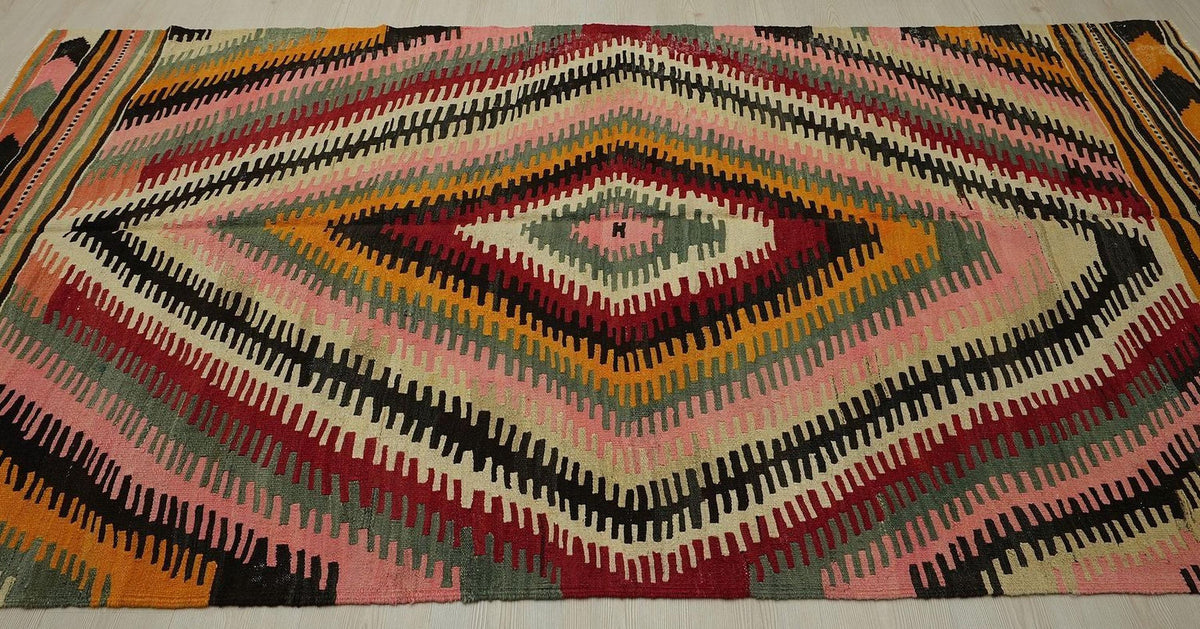 Pink Finger Pattern Kilim Rug: Handwoven Turkish Flatweave (5"x10,1" Feet)