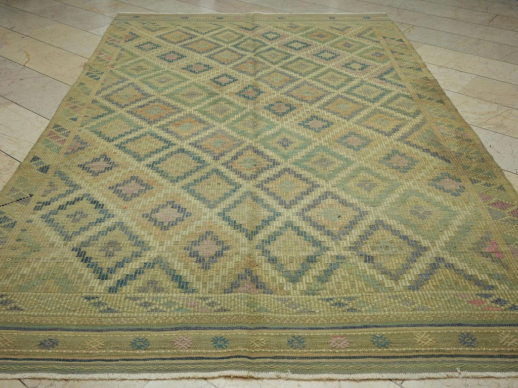 Embroidered Vintage Turkish Kilim Rug: 6.5x10.5, Flat Woven Faded Rugs