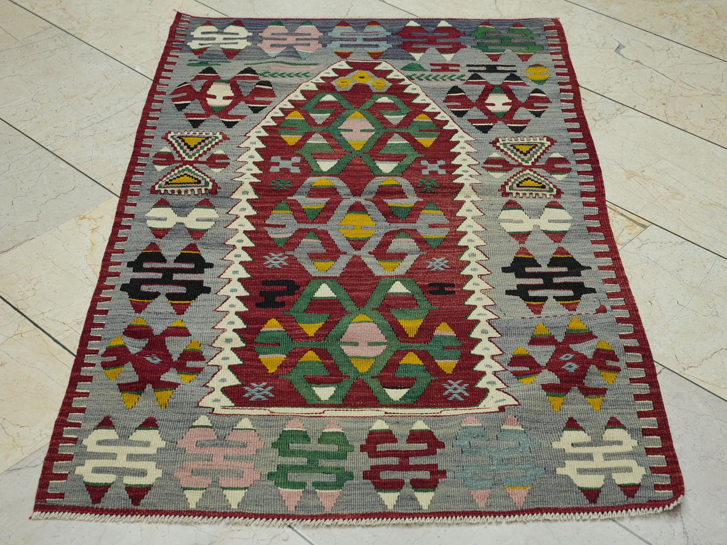 Wall Hanging Wool Turkish Kilim Rug: Antique Flat Weave Rugs, 2.9x4.7 ft.