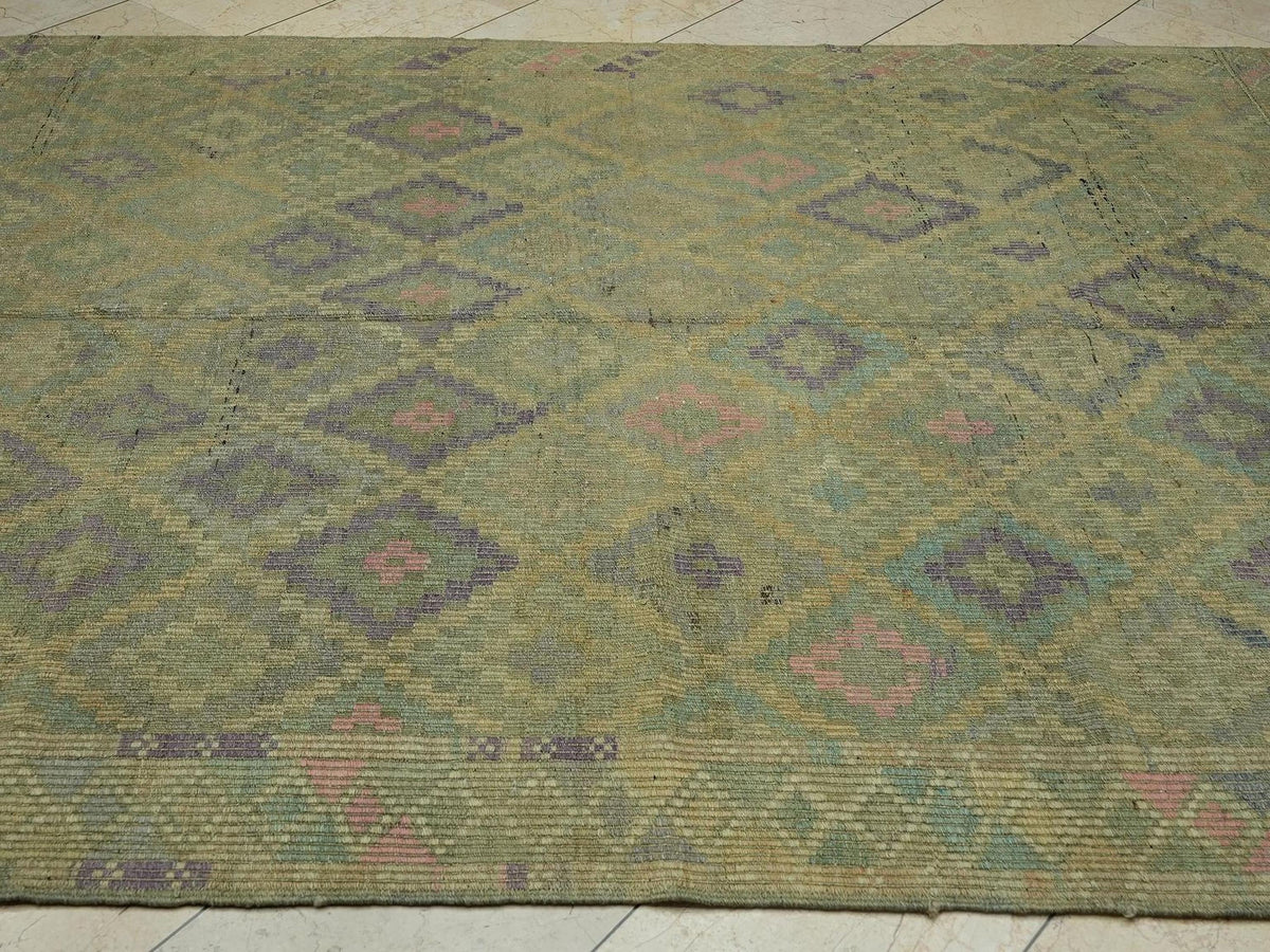 Vintage Turkish Kilim Rug: 6,5x9 Mid-Century Modern Flat Weave Rugs.