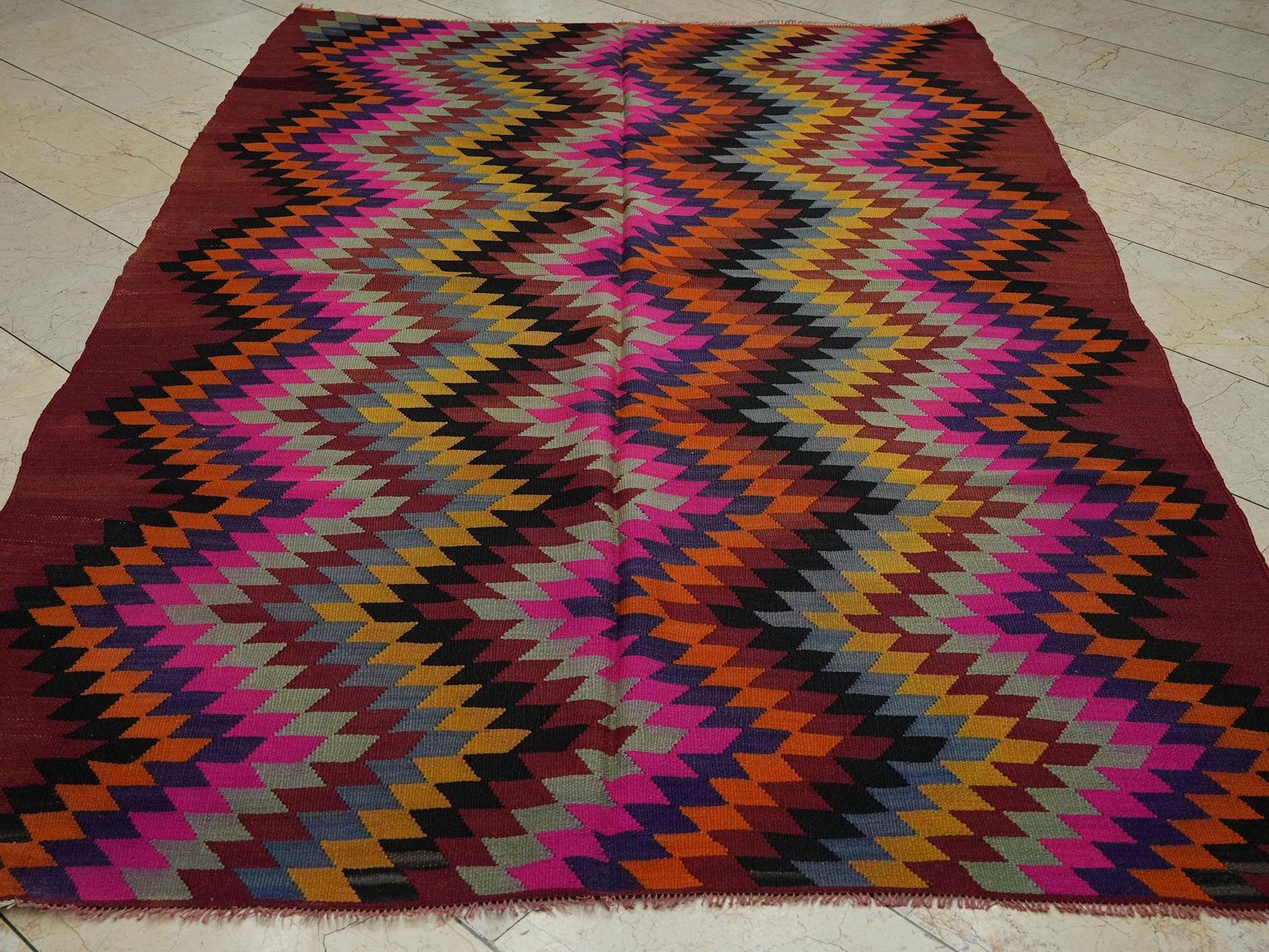 Handmade Turkish Pink Kilim Rug: Colorful Flat Weave Wool Rugs, 5,8"x8,6" Feet.