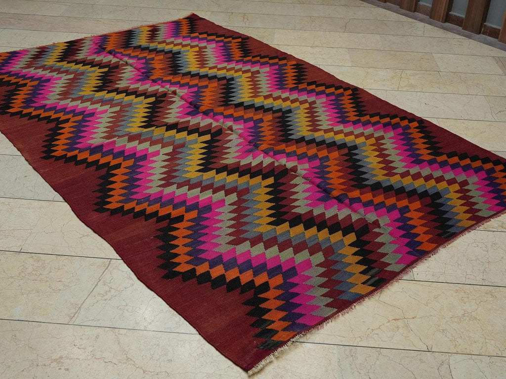 Handmade Turkish Pink Kilim Rug: Colorful Flat Weave Wool Rugs, 5,8"x8,6" Feet.