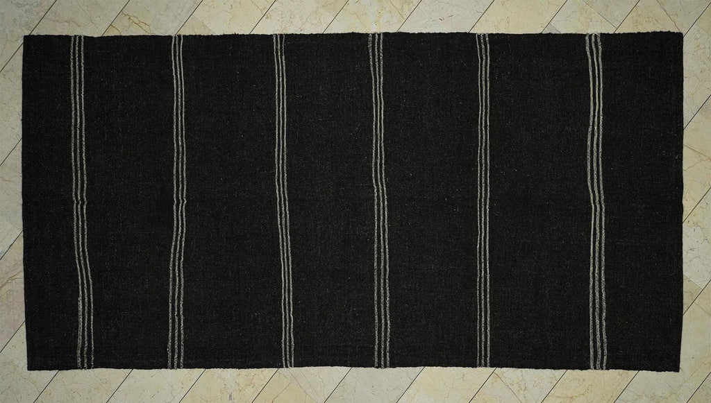 Vintage Turkish Kilim Rug: 1960s Goat Hair Flat Weave, 5,7x11,6 ft