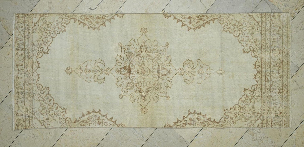 Neutral Vintage Oushak Rug Runner,3.2x8 Ft,Home Living Decor Turkish Carpet Runners.
