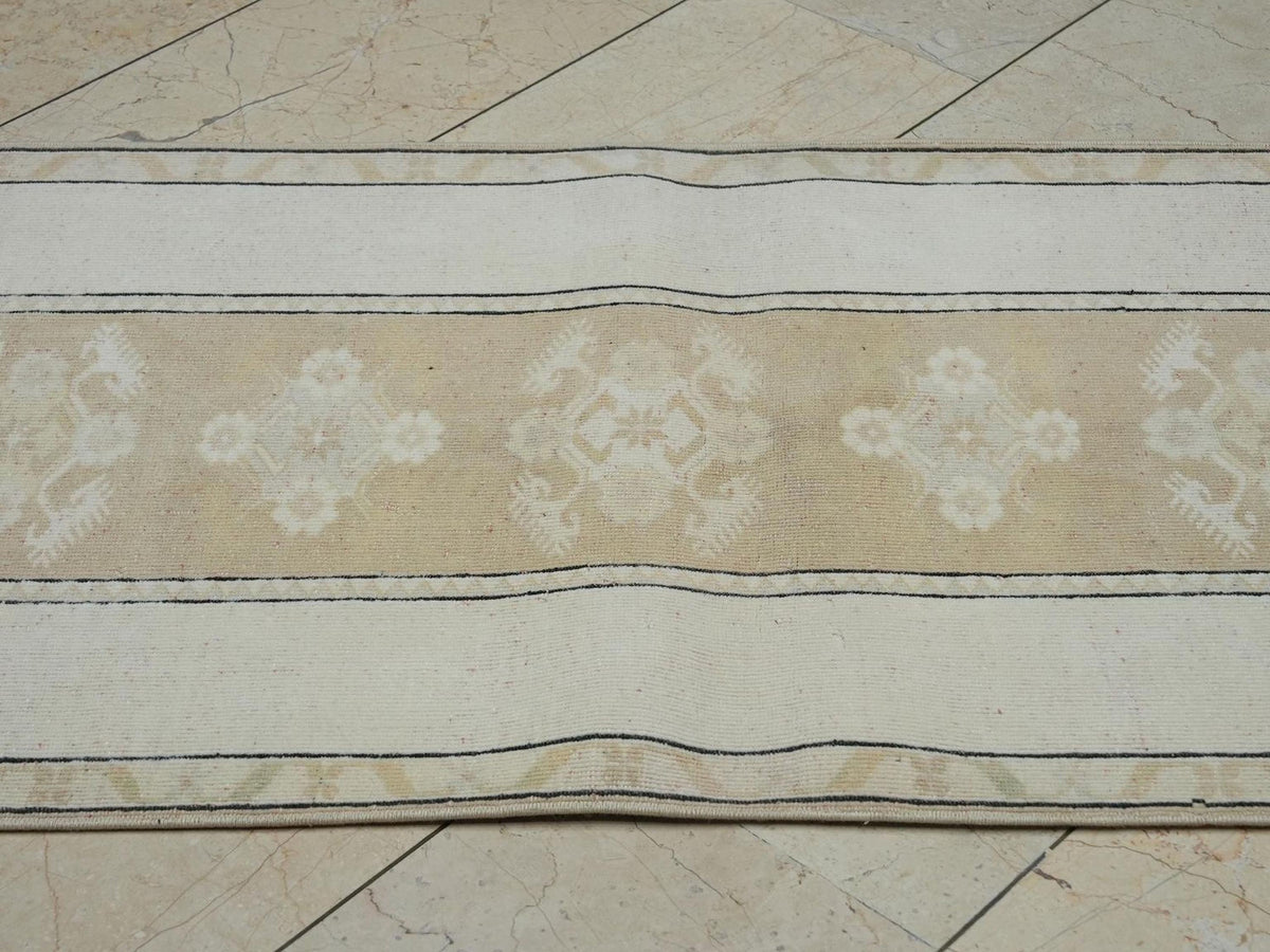 Vintage Oushak Wool Rug Runner: Pastel Mid-Century Turkish Carpet Rugs, 2,7"x8,8" Feet.