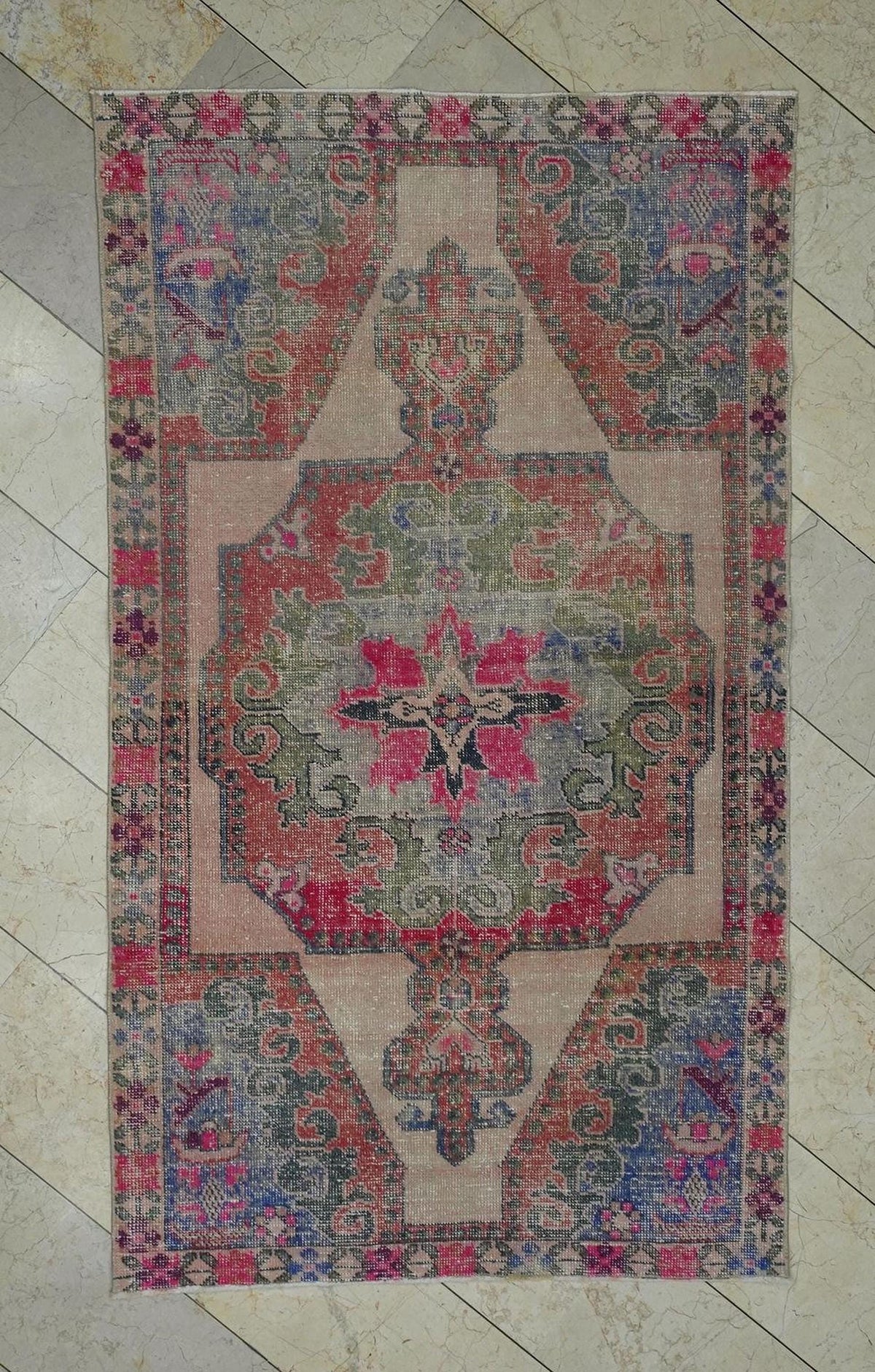 4x7 Vintage Pink Oushak Rug: Small Size Home Living Decor Turkish Wool Rugs.