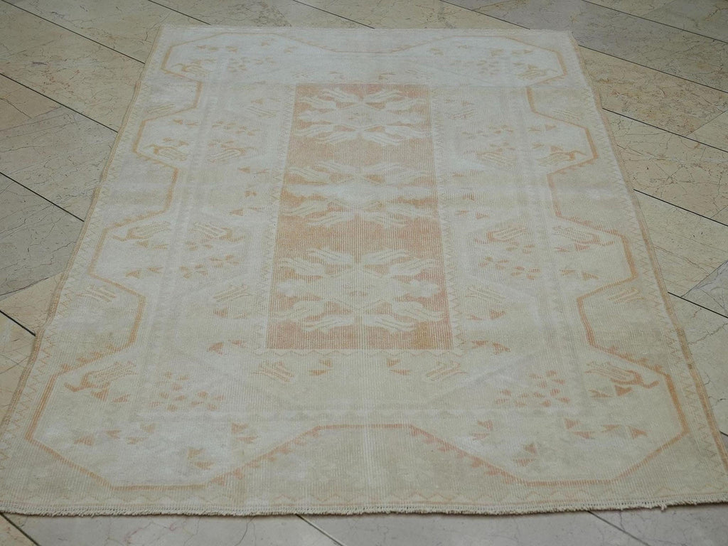 4x6 Vintage Wool Oushak Rug: Pastel Boho Turkish Carpet