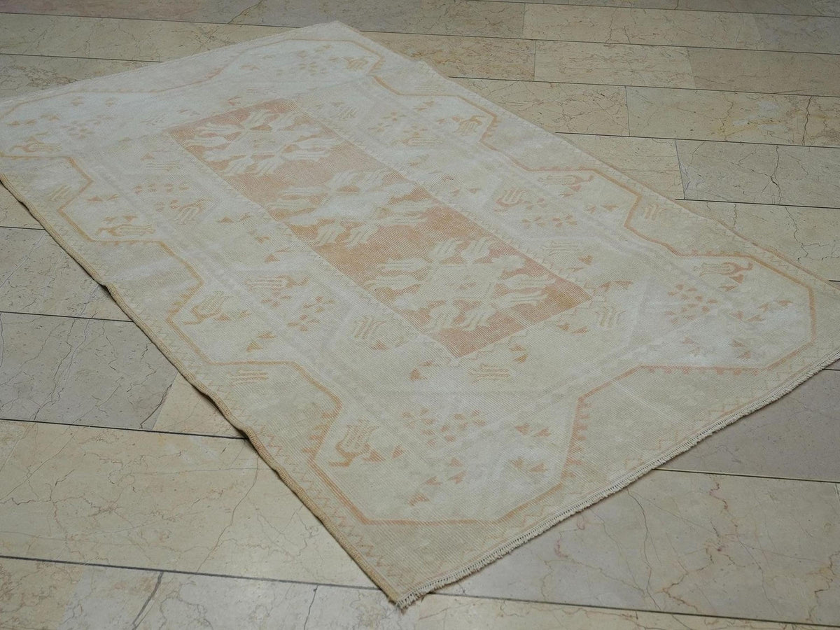 4x6 Vintage Wool Oushak Rug: Pastel Boho Turkish Carpet