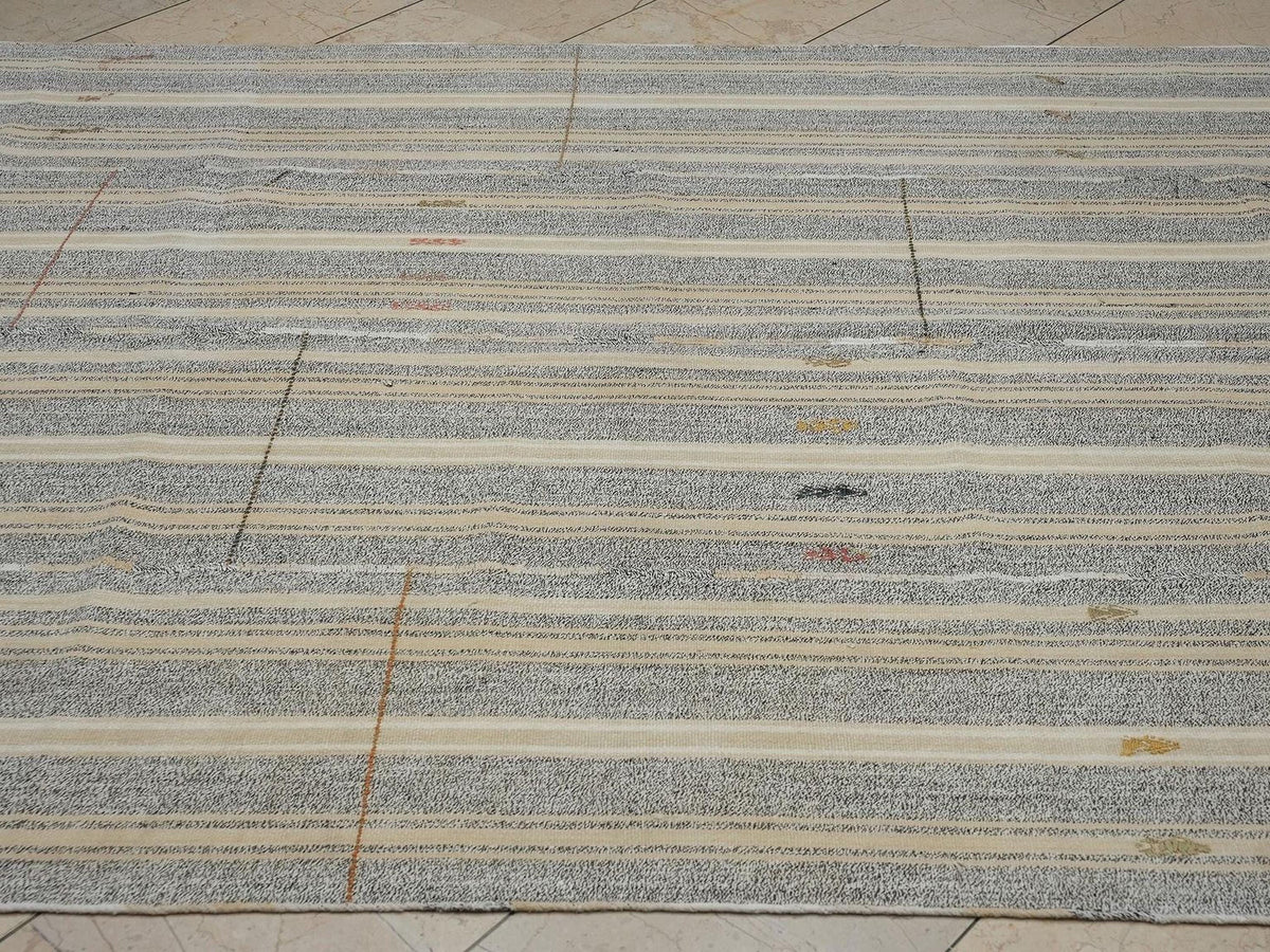 Vintage Cotton And Goat Hair, Mix Woven Turkish Kilim Rug,6x8.4 Feet.
