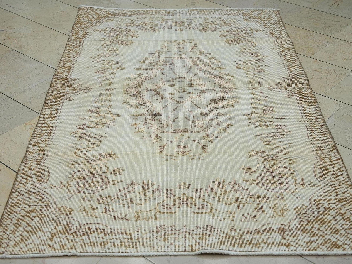 Floral Pattern Neutral Wool Turkish Carpet Rug,4x6.5 Ft,One Of A Kind Oushak Rugs.