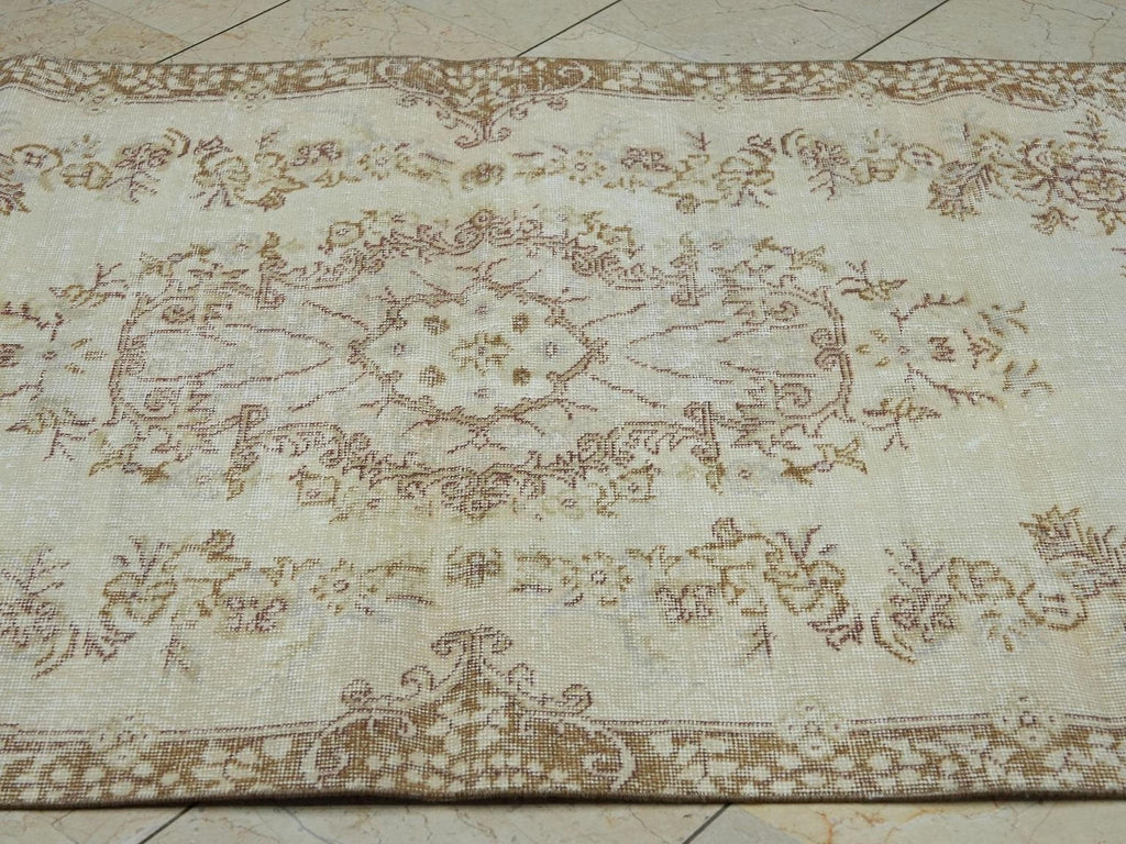 Floral Pattern Neutral Wool Turkish Carpet Rug,4x6.5 Ft,One Of A Kind Oushak Rugs.