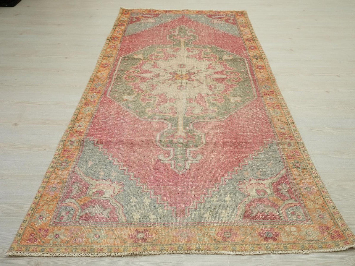Handmade Oushak Wool Rug (4x8): Pastel Ethnic Anatolian Carpet