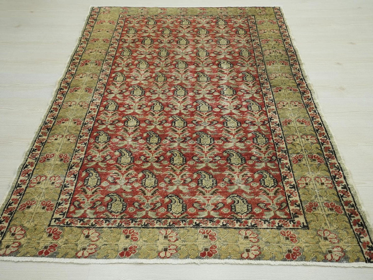 Small Turkish Wool Rug: Handmade Vintage Farmhouse Decor (3.8x5.7 ft)