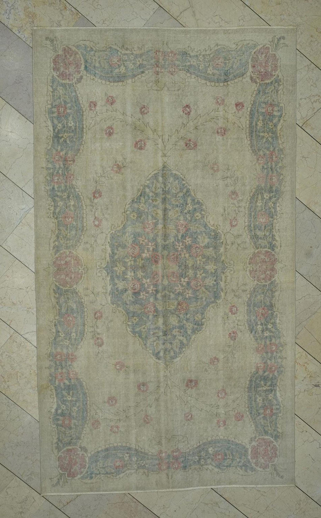 Small Vintage Oushak Rug: Beige Gray Turkish Wool Carpet (4.7x8.2 ft)