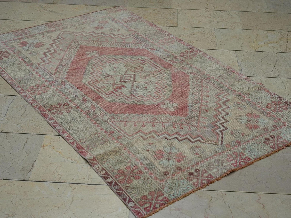 Antique Turkish Kirsehir Rug: Rare Pattern Wool Carpet, 3.5x5.7 ft