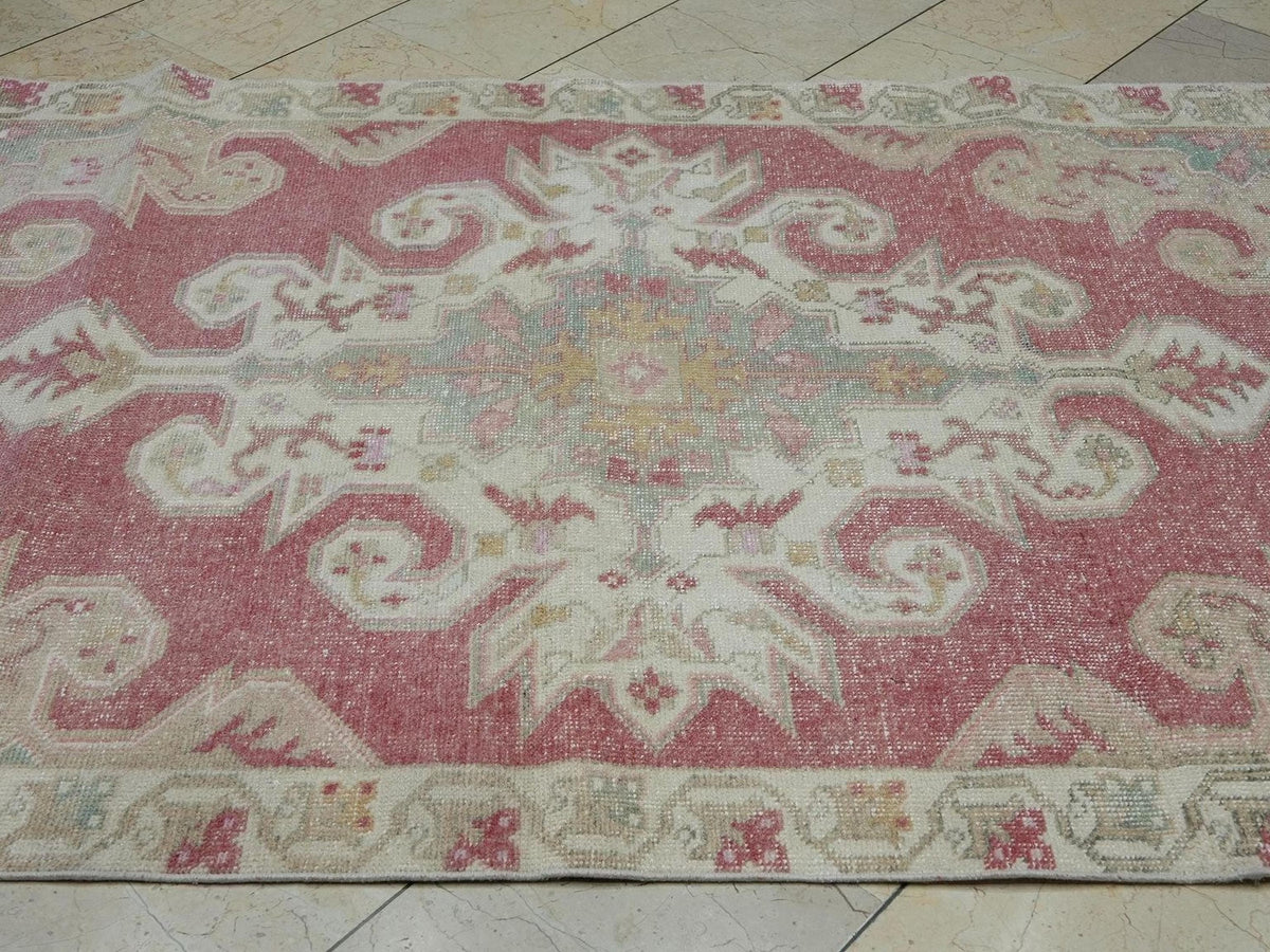 Handmade Wool Vintage Oushak Rug 5x7: Turkish Pastel Geometric Rugs.