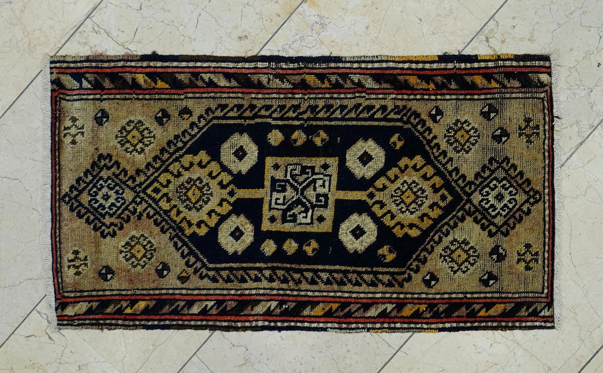 1940s Antique Kurdish Small Carpet Rug: 1.8x3.3 Feet,Wall Hanging Dowry Rugs.