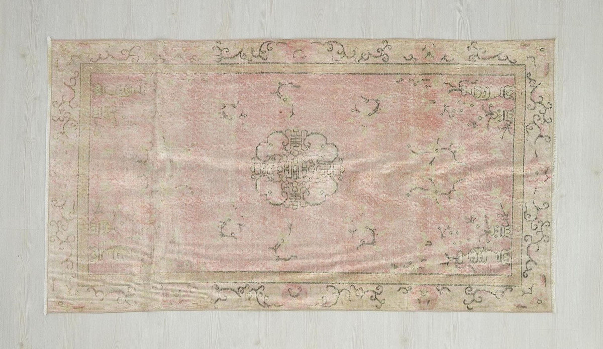 Small Salmon Pink Oushak Rug: Vintage Turkish Wool Carpet Rugs, 3,5"x6,7" Feet.