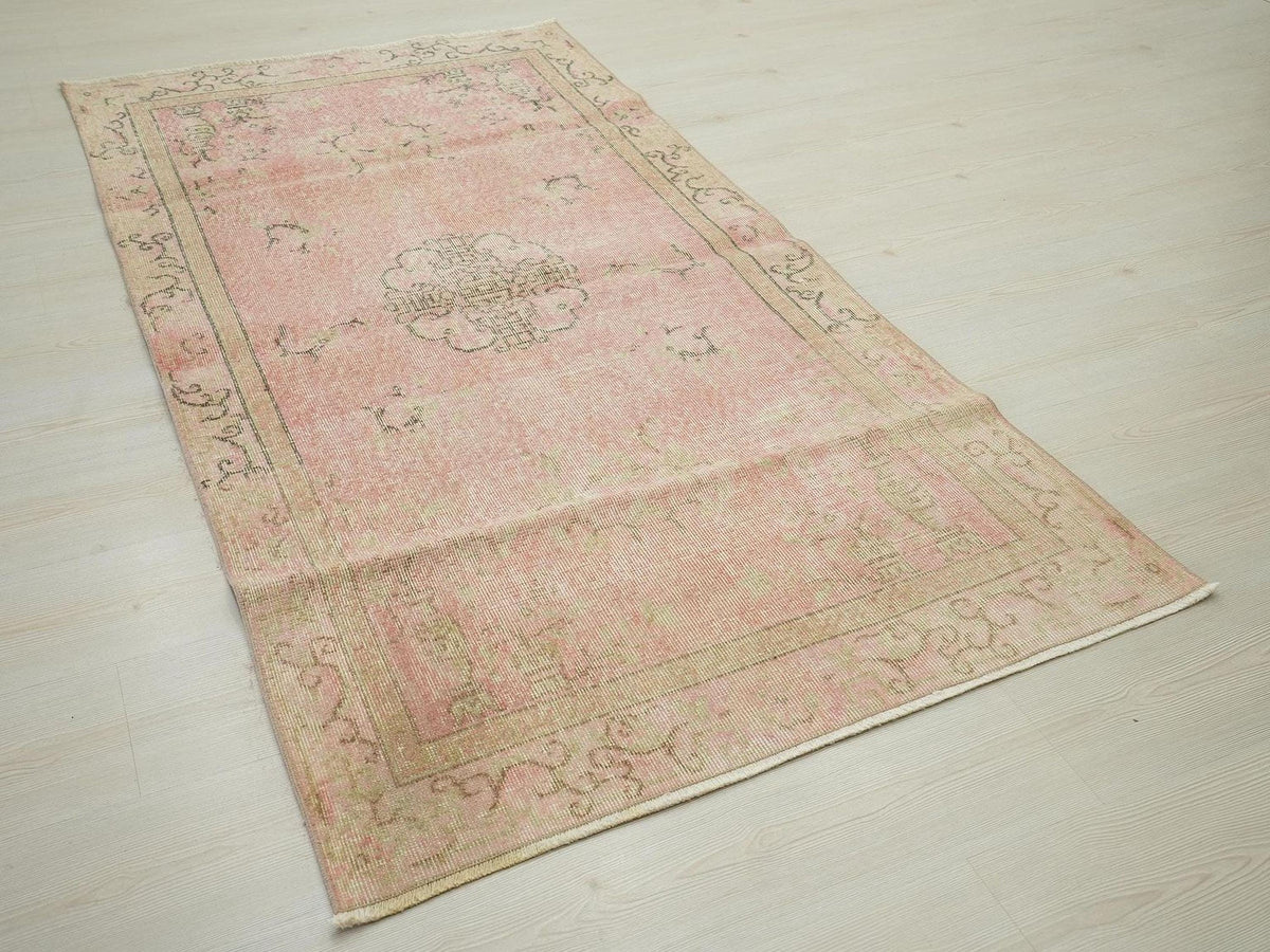 Small Salmon Pink Oushak Rug: Vintage Turkish Wool Carpet Rugs, 3,5"x6,7" Feet.