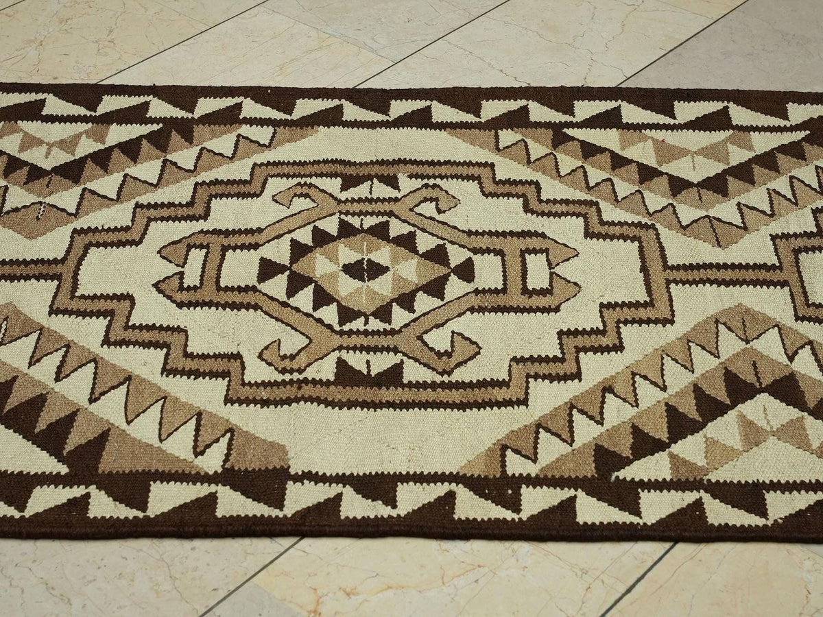 Neutral Flat Weave Kurdish Kilim Rug Runner,3.1x9.8 Ft,Kitchen Decor Wool Rugs.