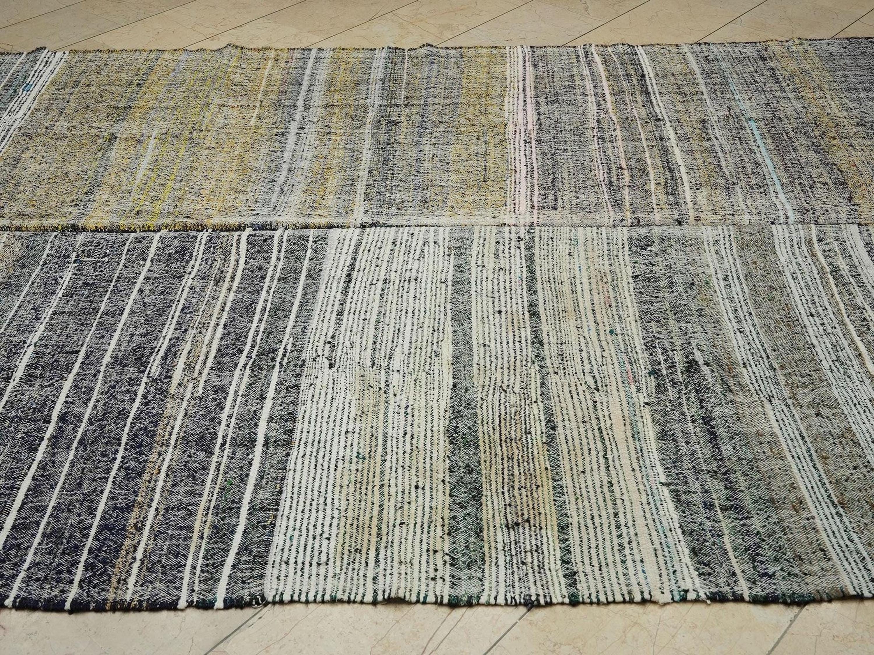 Large Turkish Kilim Rug: 7"x10,7" Ft, Mid Century Modern Gray Flat Weave Rugs.