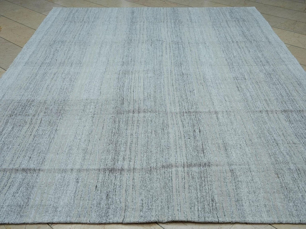 Ivory Turkish Kilim Rug: Scandinavian Style Flat Weave (7.2"x9.6")