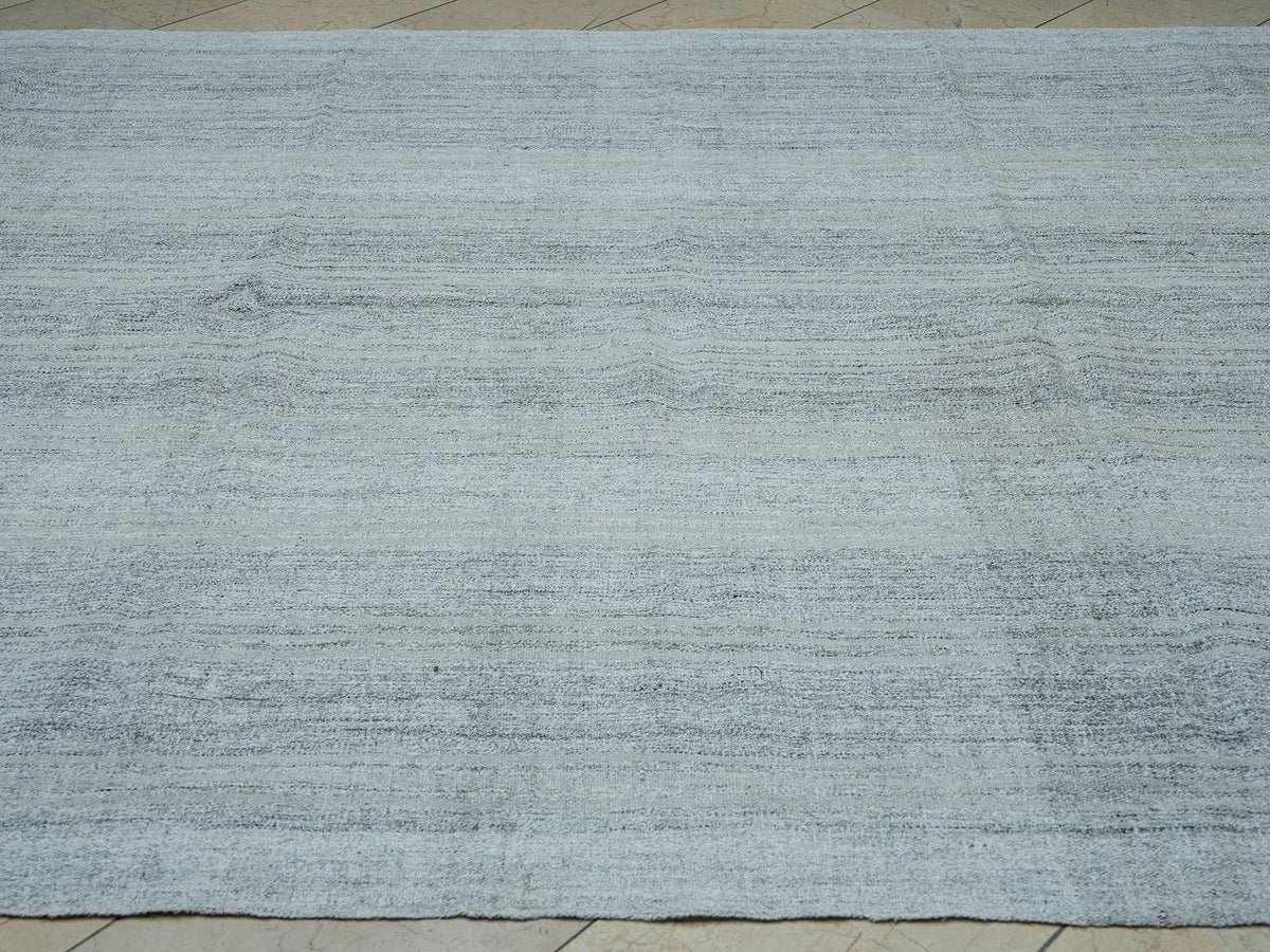 Ivory Turkish Kilim Rug: Scandinavian Style Flat Weave (7.2"x9.6")