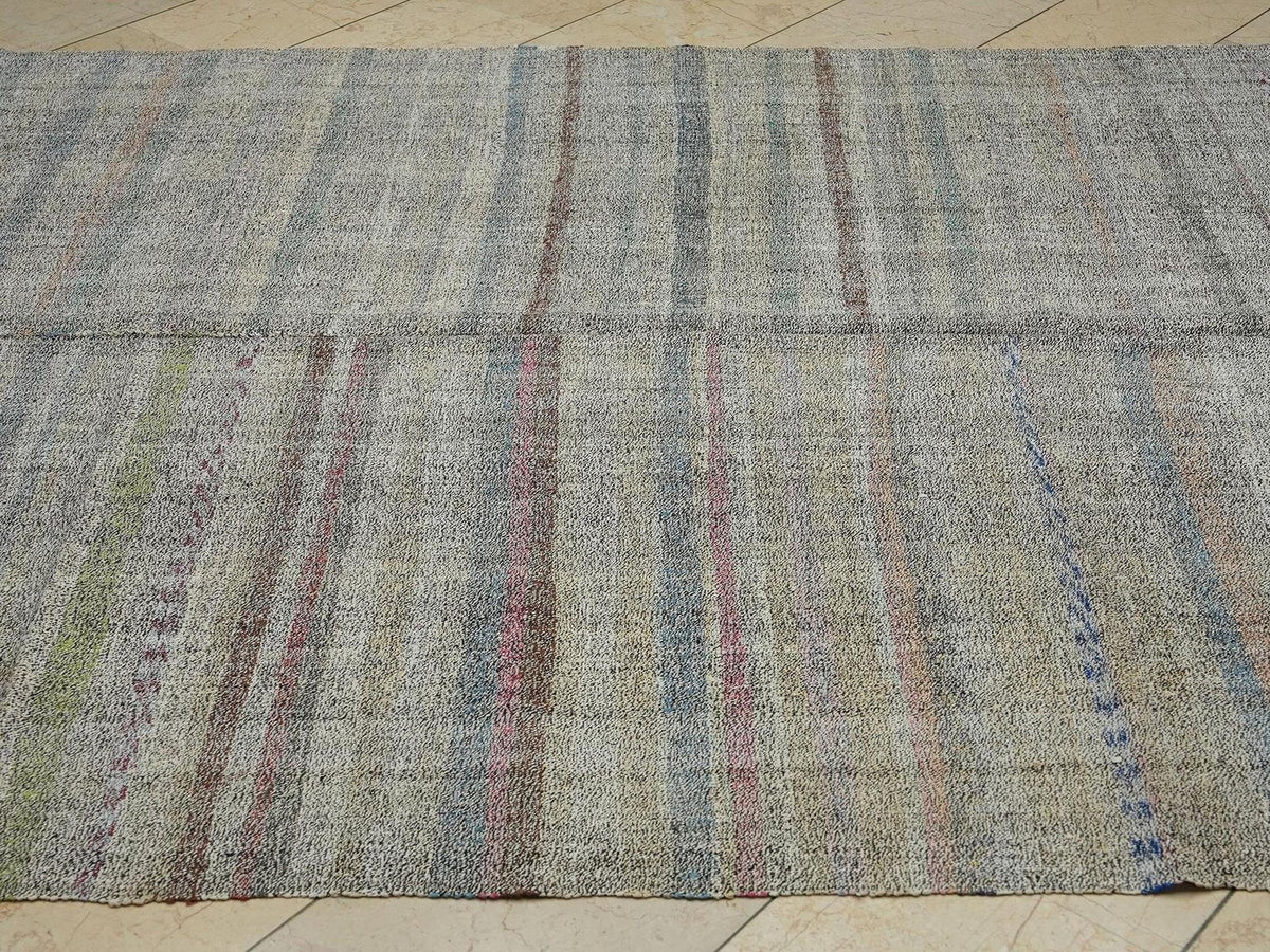 Vintage Turkish Kilim Rug: Minimalist Flat Weave, Modern Stripe (6,4x9,8 Feet)