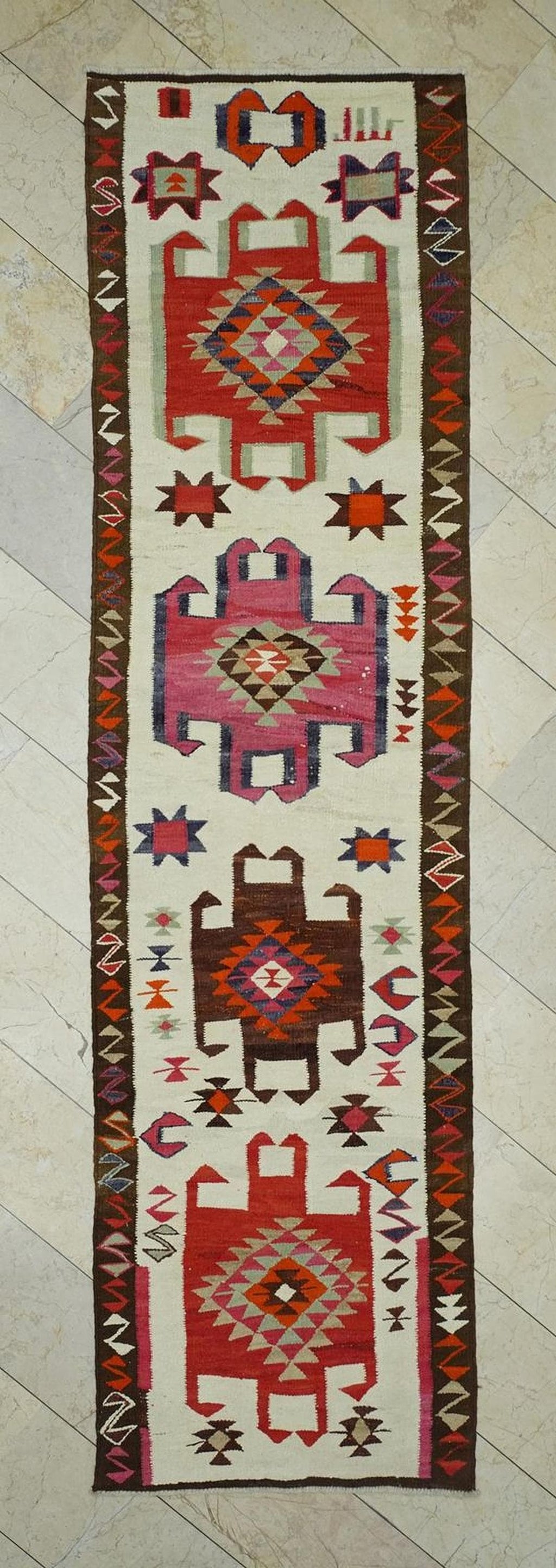 Vintage Turkish Kilim Rug Runner: Handmade Wool, Pink & White (3"x11,3")