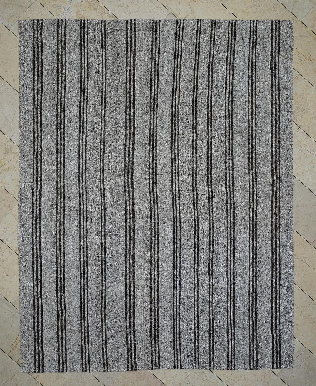 Large Turkish Flat-weave Rug: 6.8x8.6 Feet,Seasonal Outdoor Decor Scandinavian Style Rugs.