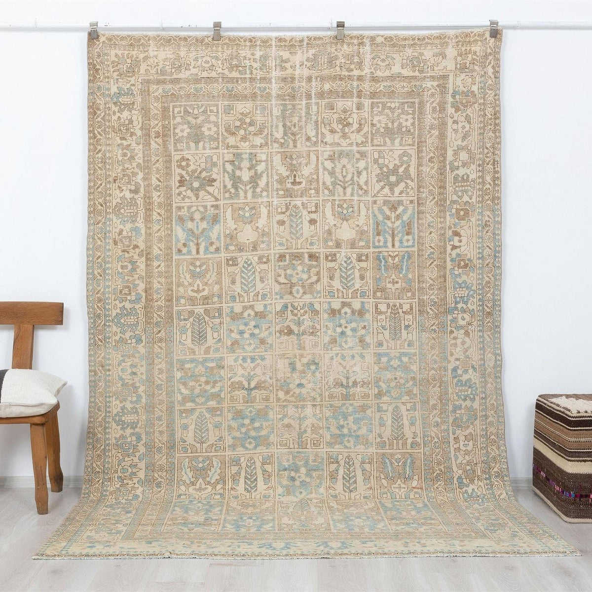 6x10 Vintage Oushak Rug, Neutral Turkish Wool Carpet, Floral Area Farmhouse Home Decor Rugs.