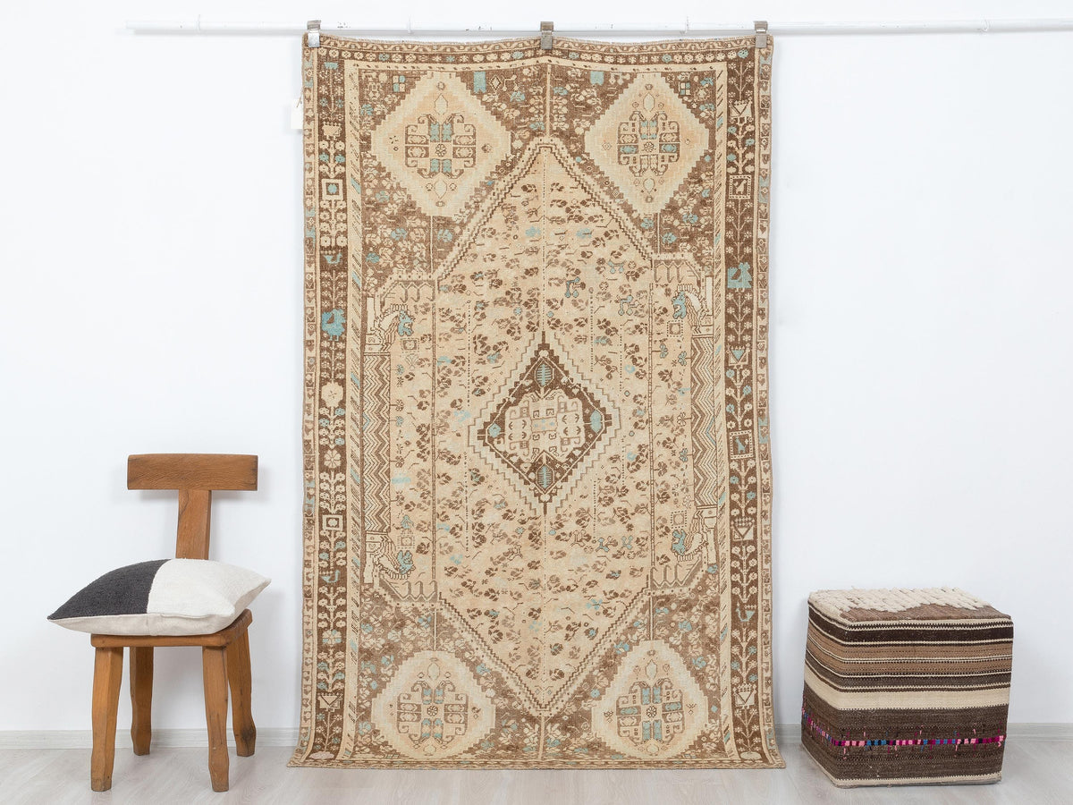Vintage Turkish Wool Rug: 5x7 Feet, Farmhouse Decor,Muted Color Oushak Rugs.