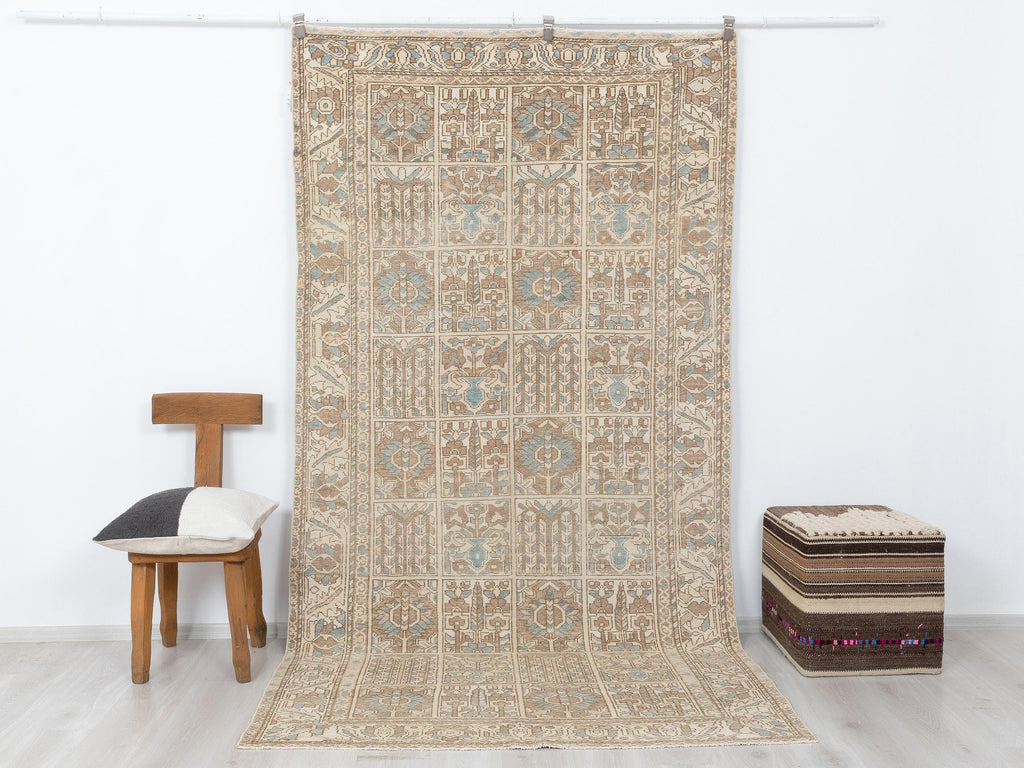 Neutral Handmade Wool Rug: 5.1x9.5 Feet,Vintage Turkish Oushak Carpet Rugs.