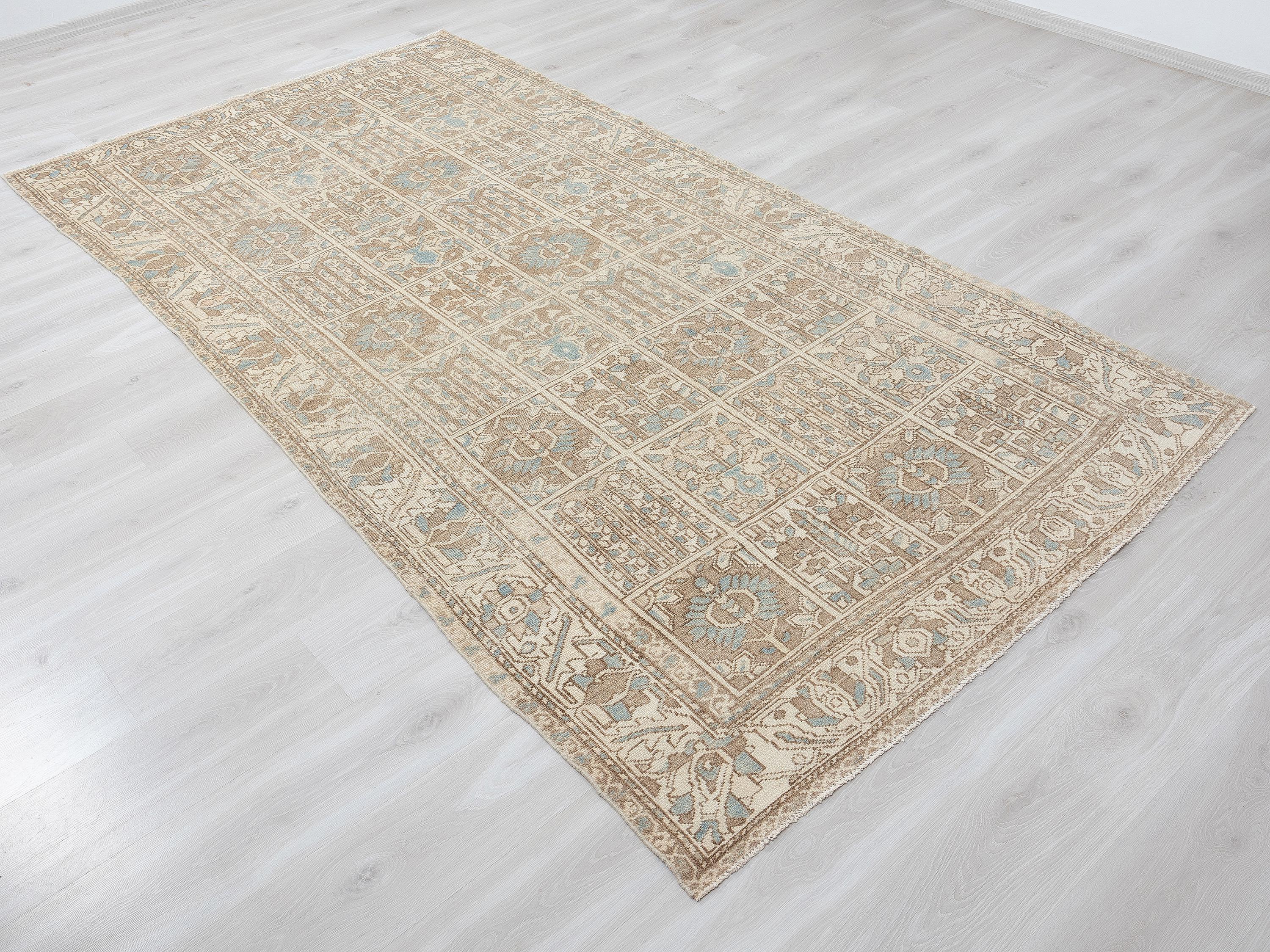 Neutral Handmade Wool Rug: 5.1x9.5 Feet,Vintage Turkish Oushak Carpet Rugs.