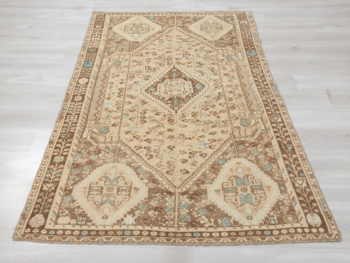 Vintage Turkish Wool Rug: 5x7 Feet, Farmhouse Decor,Muted Color Oushak Rugs.