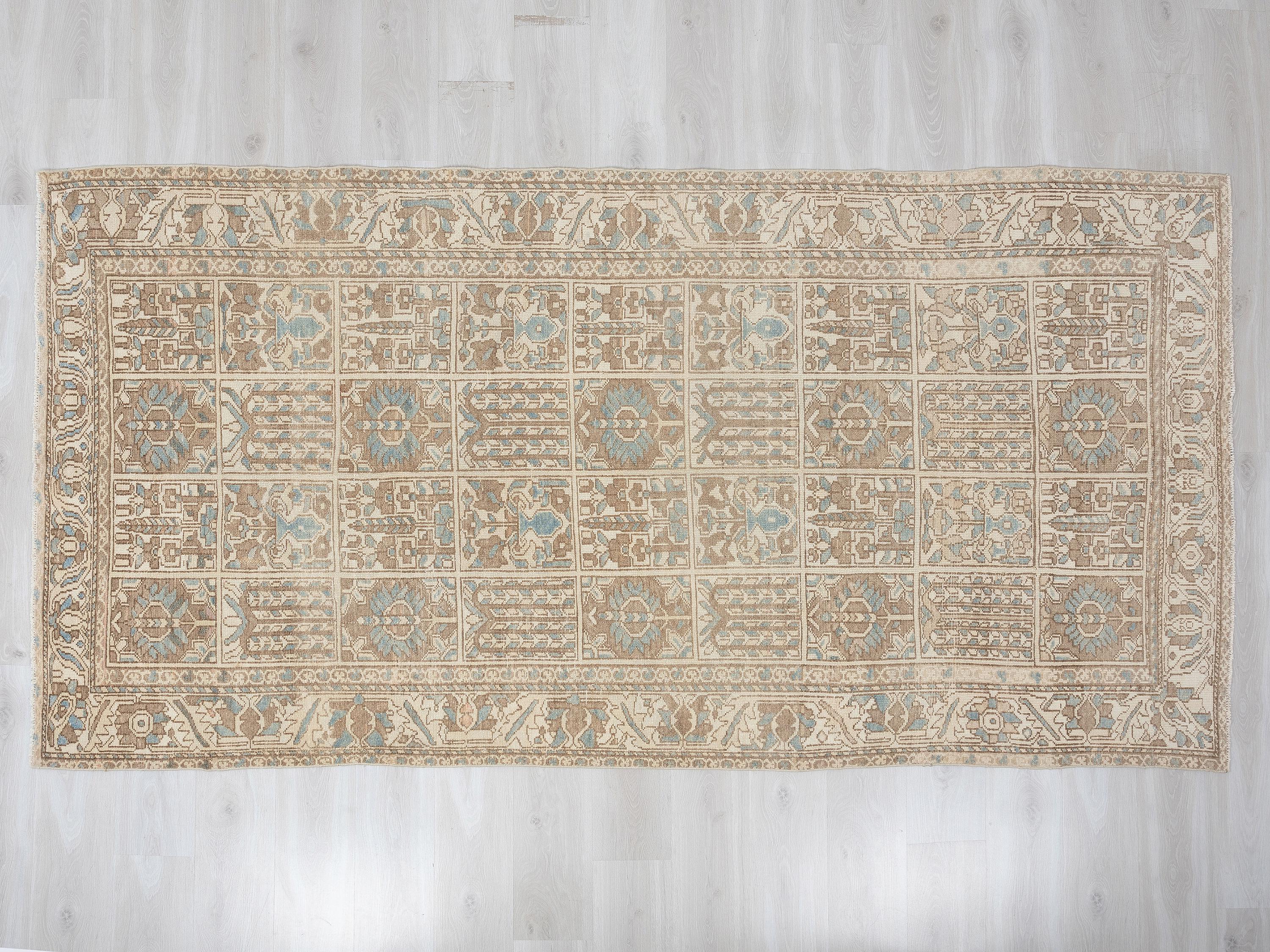 Neutral Handmade Wool Rug: 5.1x9.5 Feet,Vintage Turkish Oushak Carpet Rugs.