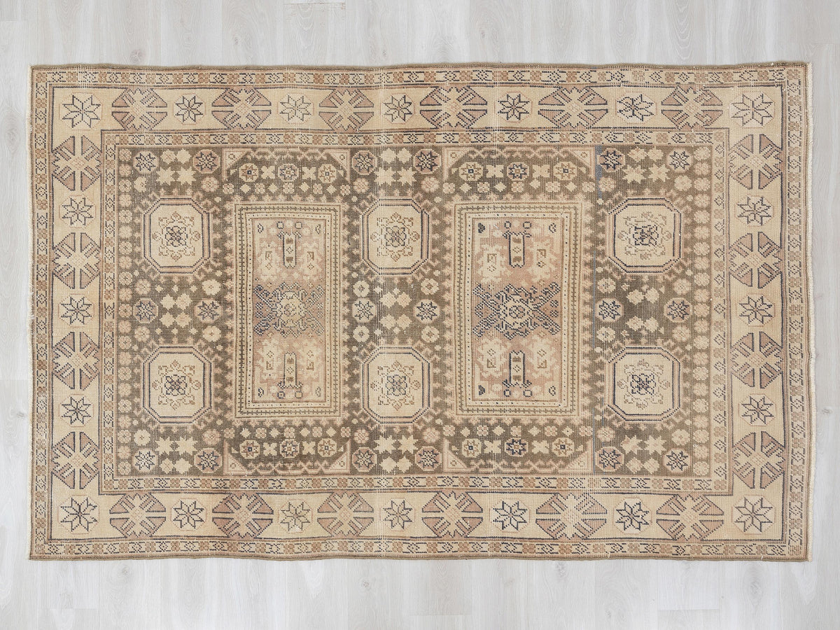 Handmade Wool Rug: 5,4x7,9 Feet,Neutral Decor Vintage Turkish Oushak Carpet Rugs.